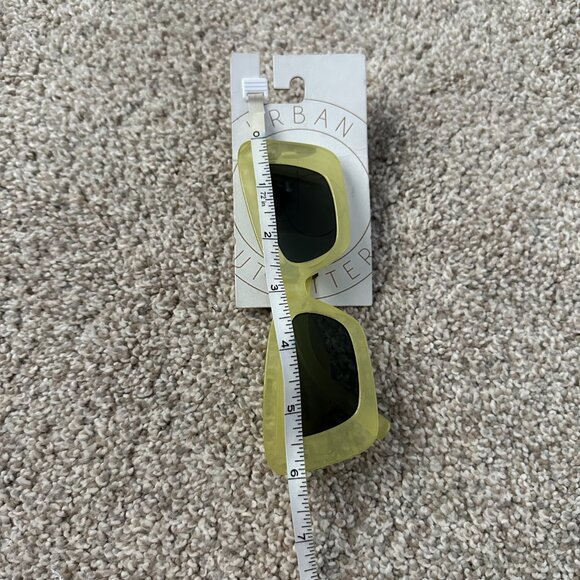 NEW urban outfitters kittie rectangle sunglasses 🤍 - Picture 9 of 13